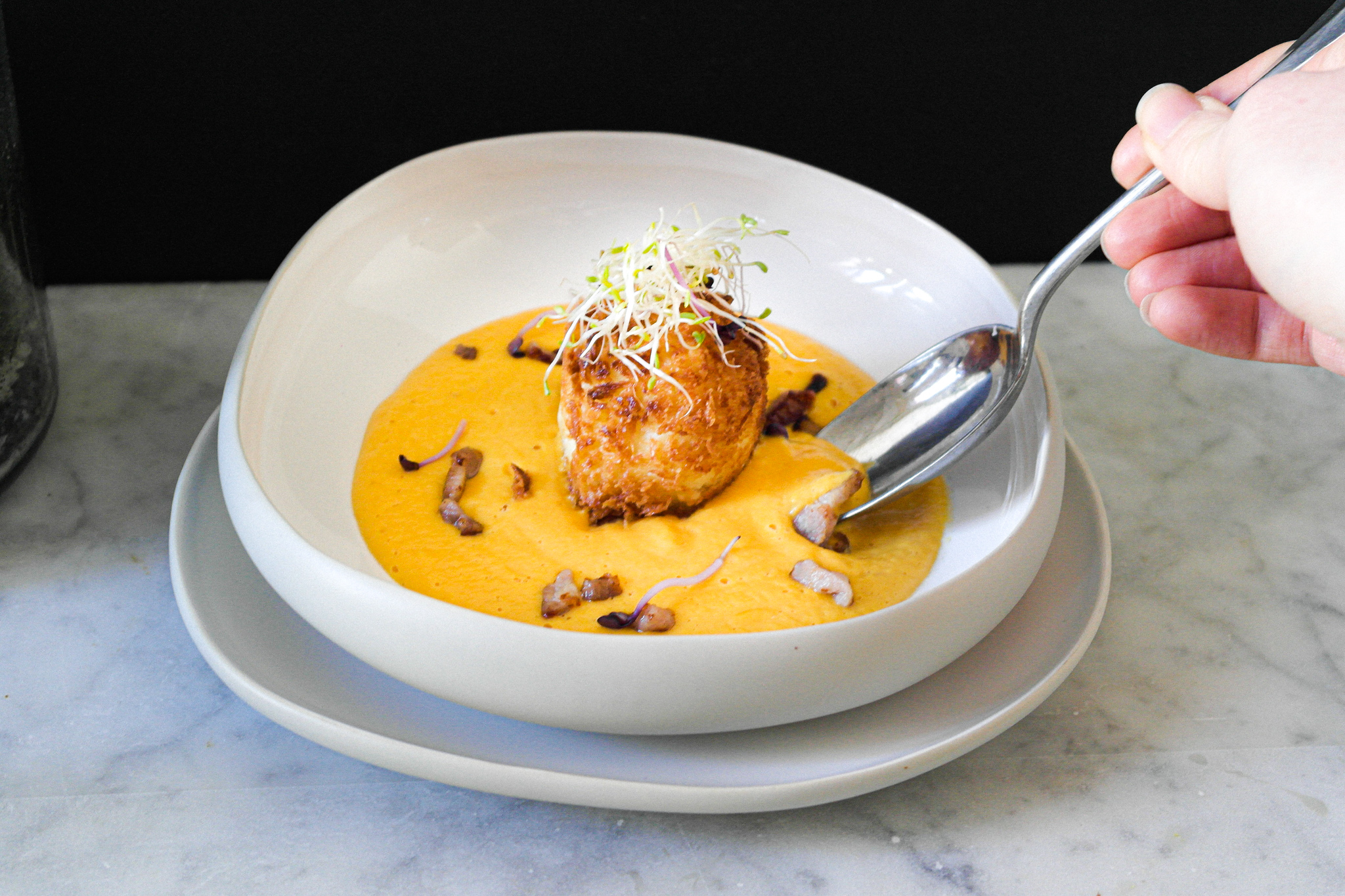 Oeuf frit et mousseline de butternut